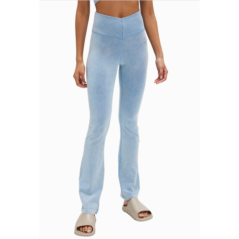 Free People Movement Go To Smooth Flare Leggings Size M/L Blue Washed Denim Yoga